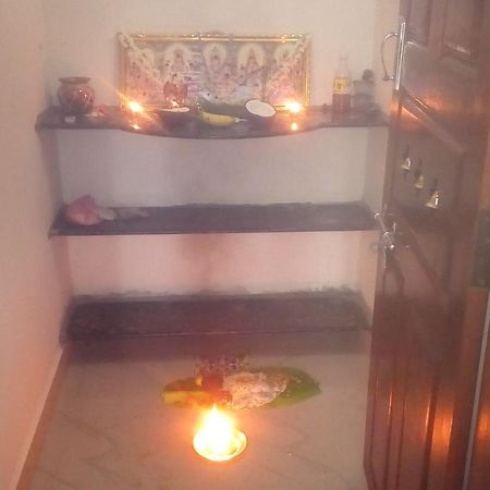 Sabri Guest House Tiruvannamalai Exterior photo